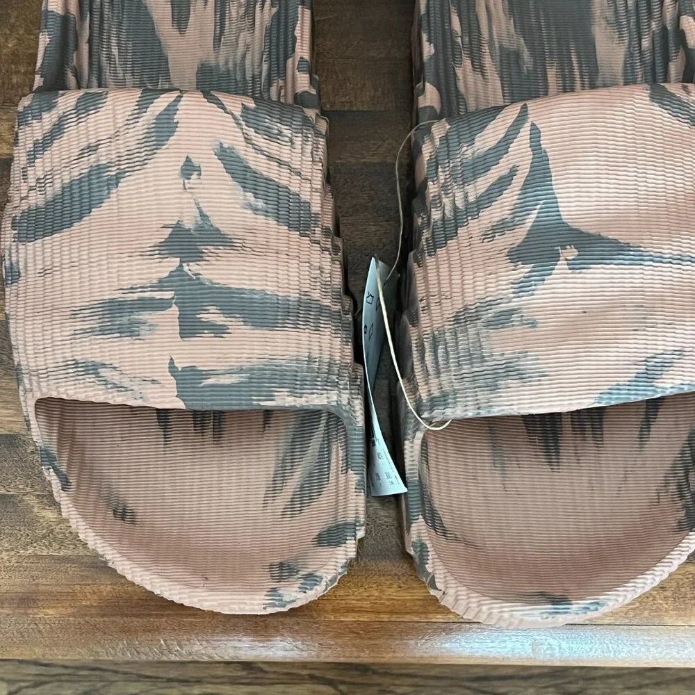 Adidas Adilette 22  Men's Brown Camo Slides Slip On Casual Pool Sporty 13
